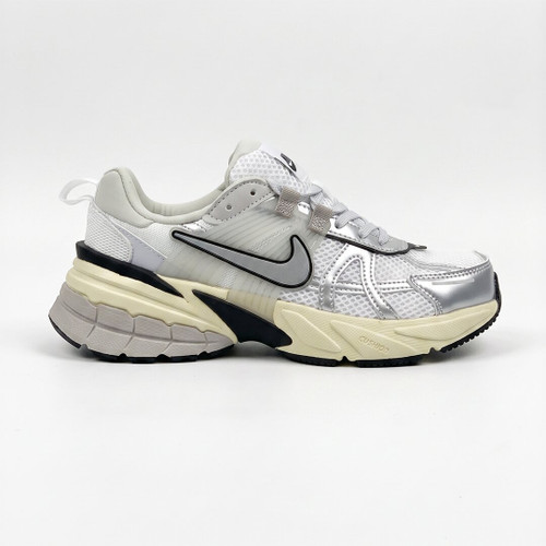 کفش نایک وی تو کی ران Nike V2K Run Summit White Metallic Silver